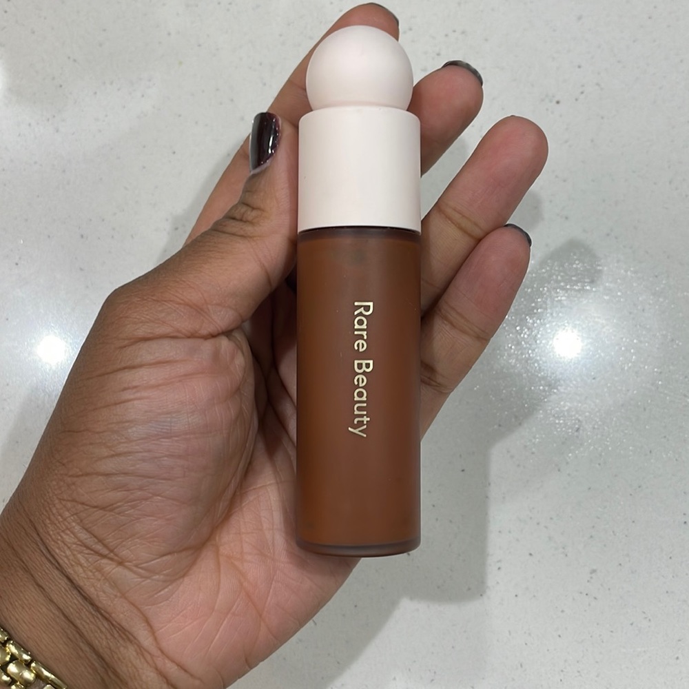 Rare Beauty Liquid Touch Weightless Foundation- 530N